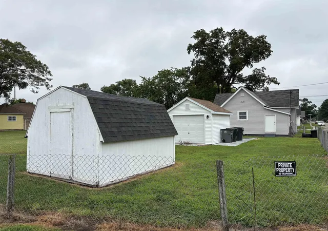 Photo 4 of Manufactured home for sale at 102 W Swartzel Ave, Vincennes, IN 47591 | MLS# 202631214 | Listing updated on 2026-08-01