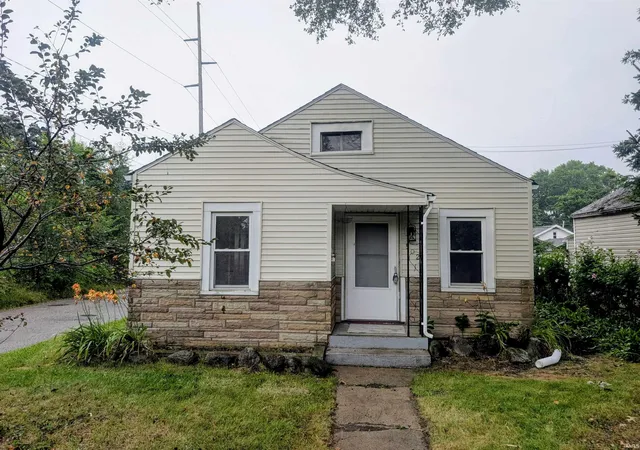 Photo 2 of Manufactured home for sale at 502 S 34th Street, South Bend, IN 46615 | MLS# 202631218 | Listing updated on 2026-09-10