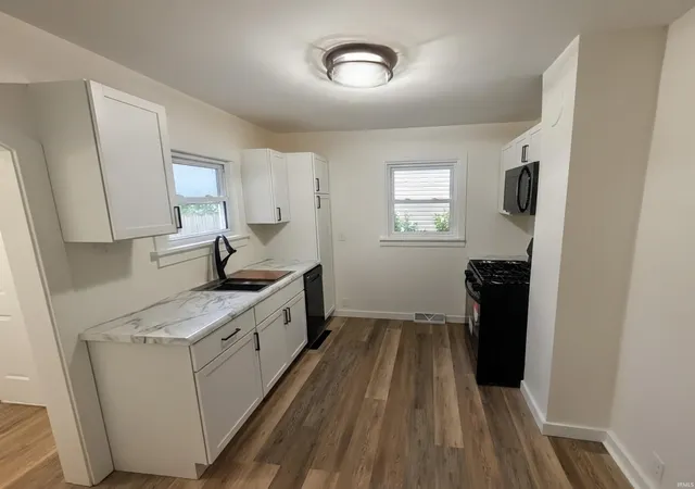 Photo 3 of Manufactured home for sale at 502 S 34th Street, South Bend, IN 46615 | MLS# 202631218 | Listing updated on 2026-09-10