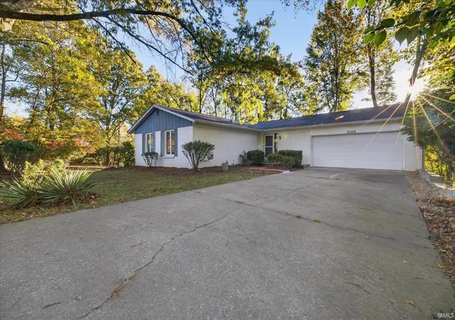 Photo 2 of Manufactured home for sale at 1529 E Dunstan Dr, Bloomington, IN 47401 | MLS# 202631220 | Listing updated on 2026-09-11