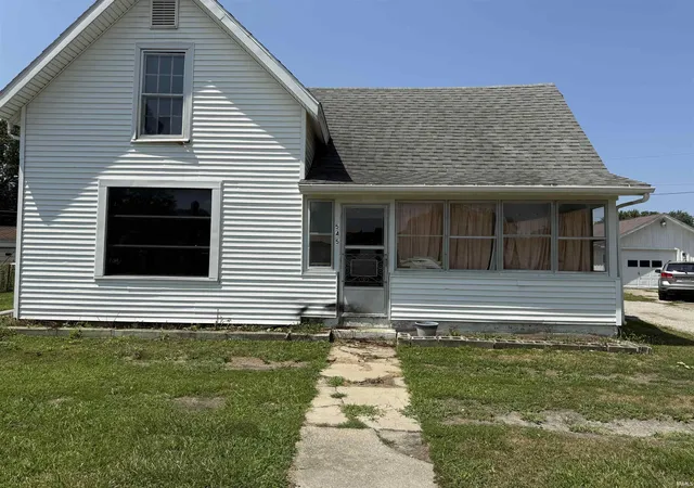 Manufactured home for sale at 545 S Wayne St, Waterloo, IN 46793 | MLS# 202631221