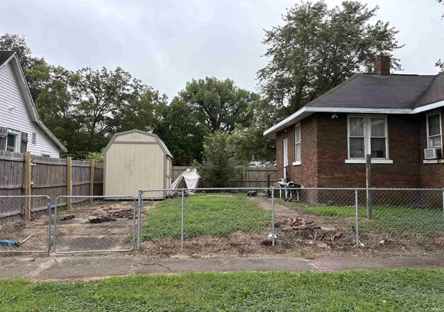 Photo 3 of Manufactured home for sale at 1909 Park St, Vincennes, IN 47591 | MLS# 202631223 | Listing updated on 2026-08-01