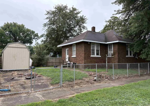 Photo 3 of Manufactured home for sale at 1909 Park St, Vincennes, IN 47591 | MLS# 202631223 | Listing updated on 2026-08-01