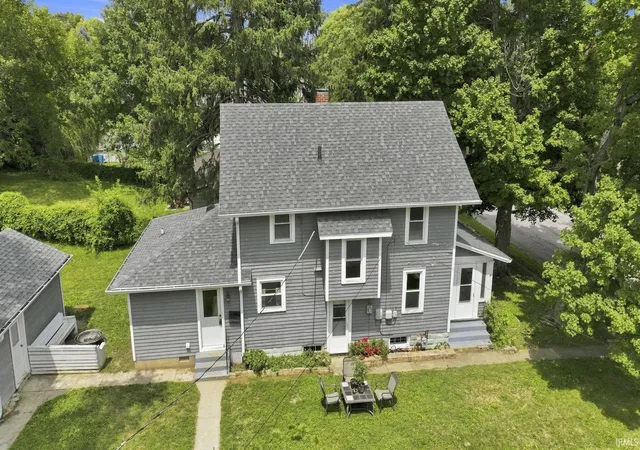 Photo 3 of Manufactured home for sale at 1506 College Ave, Huntington, IN 46750 | MLS# 202631228 | Listing updated on 2026-09-26