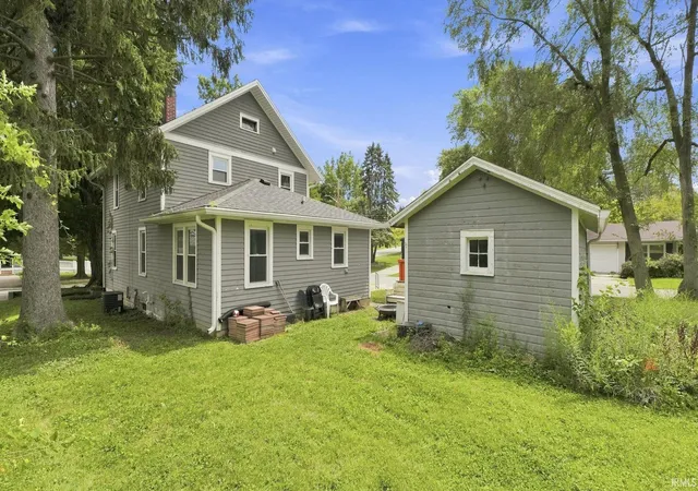 Photo 4 of Manufactured home for sale at 1506 College Ave, Huntington, IN 46750 | MLS# 202631228 | Listing updated on 2026-09-26
