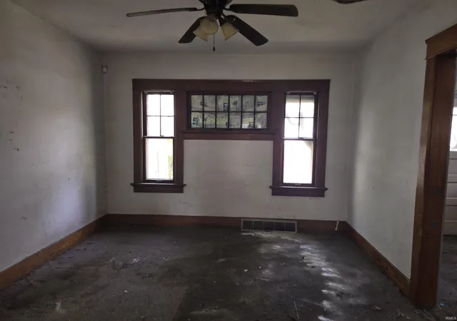 Photo 3 of Manufactured home for sale at 430 Greenwood Ave, Fort Wayne, IN 46808 | MLS# 202631230 | Listing updated on 2026-08-01