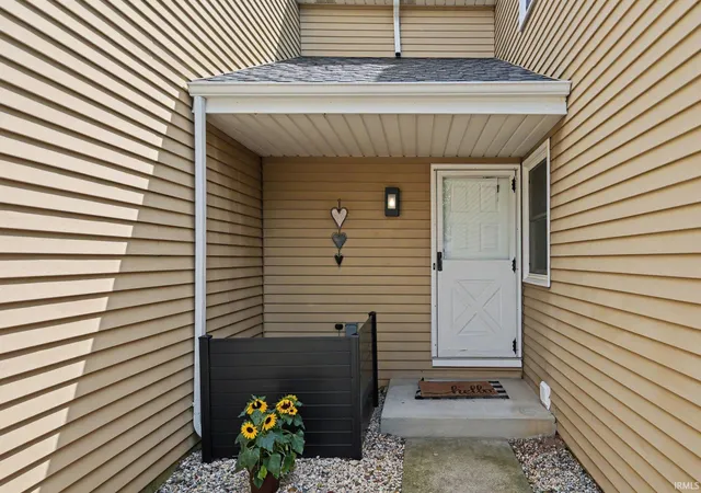 Photo 2 of Condo for sale at 1011 Wheatstone Dr, Mishawaka, IN 46544 | MLS# 202631235 | Listing updated on 2026-08-02