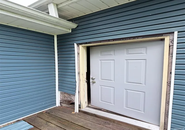 Photo 4 of Sale Pending at 2424 Manford St, Fort Wayne, IN 46806 | MLS# 202631244 | Listing updated on 2026-08-02