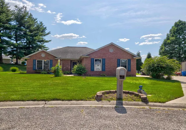 Photo 2 of Manufactured home for sale at 1906 N Windsor Ct, Huntingburg, IN 47542 | MLS# 202631246 | Listing updated on 2026-08-02