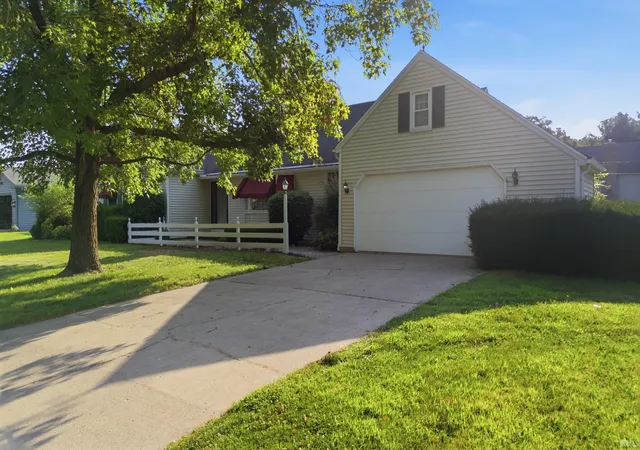 Photo 3 of Manufactured home for sale at 819 Preston St, Lafayette, IN 47905 | MLS# 202631260 | Listing updated on 2026-09-30
