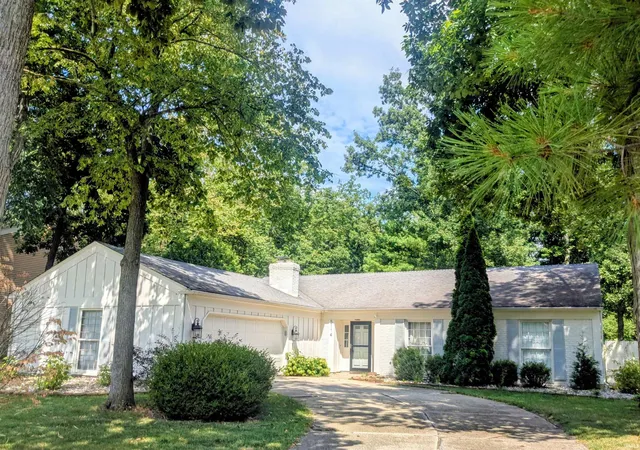Photo 1 of Sale Pending at 5114 W Arlington Park Blvd, Fort Wayne, IN 46835 | MLS# 202631267 | Listing updated on 2026-09-03