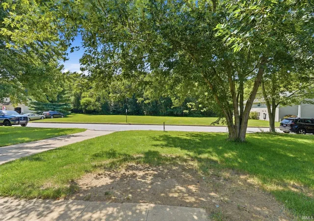 Photo 3 of Sale Pending at 627 E Jefferson St, Warren, IN 46792 | MLS# 202631270 | Listing updated on 2026-08-17