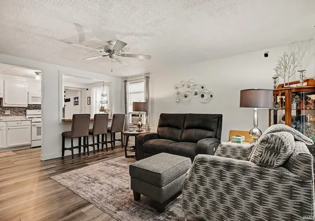 Photo 4 of Sale Pending at 942 Beale St, South Bend, IN 46616 | MLS# 202631272 | Listing updated on 2026-09-01