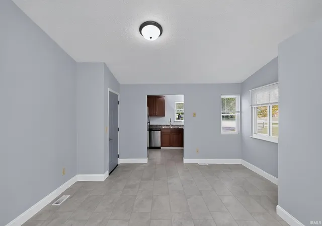 Photo 3 of Manufactured home for sale at 3601 Naples Ct, Elkhart, IN 46514 | MLS# 202631287 | Listing updated on 2026-09-15