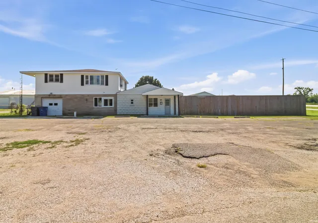Photo 1 of Manufactured home for sale at 1611 E Loew Rd, Marion, IN 46952 | MLS# 202631288 | Listing updated on 2026-08-31