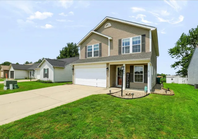 Photo 3 of Sale Pending at 1608 Austin Dr, Lebanon, IN 46052 | MLS# 202631310 | Listing updated on 2026-09-12