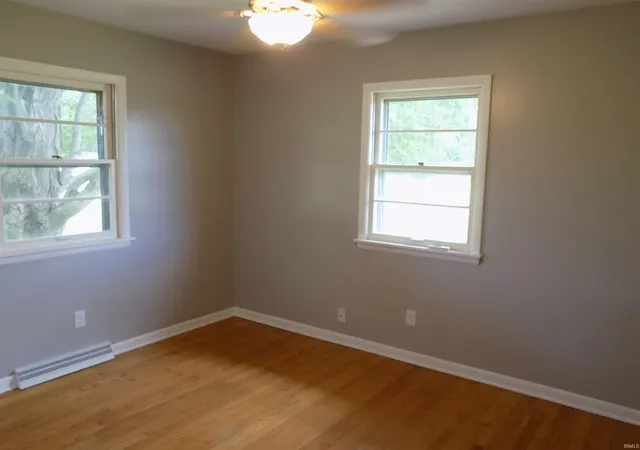 Photo 4 of Manufactured home for sale at 8355 Oak Grv Rd, Newburgh, IN 47630 | MLS# 202631314 | Listing updated on 2026-10-03