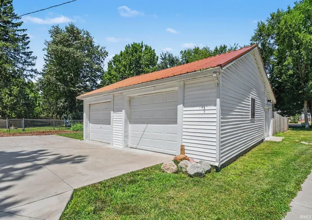 Photo 4 of Manufactured home for sale at 109 Trout Crk Rd, Bristol, IN 46507 | MLS# 202631317 | Listing updated on 2026-08-18