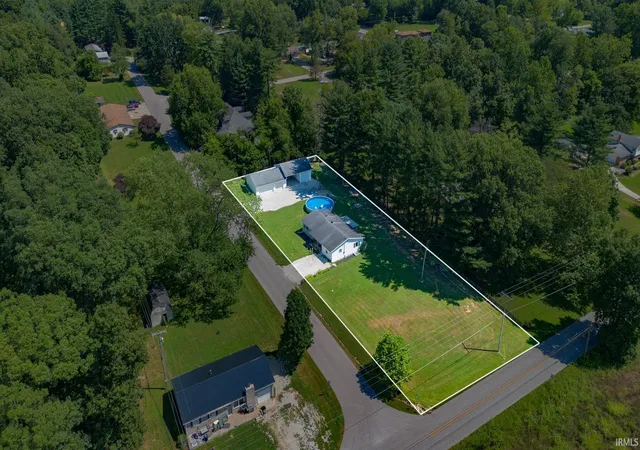 Photo 3 of Manufactured home for sale at 28 Trinton Cir, Bedford, IN 47421 | MLS# 202631327 | Listing updated on 2026-08-03