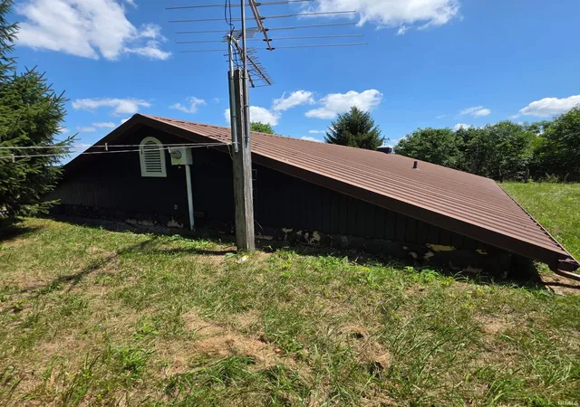 Photo 2 of Manufactured home for sale at 6479 Cr 700 N, Mooreland, IN 47360 | MLS# 202631329 | Listing updated on 2026-08-04