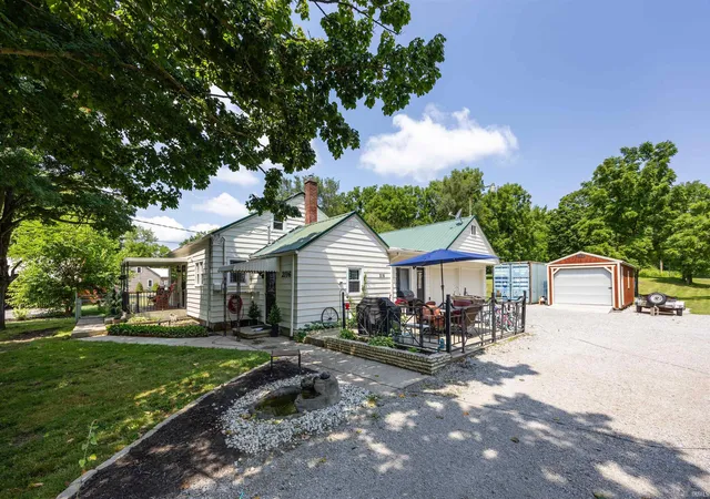 Photo 2 of Manufactured home for sale at 2116 Ludwig Rd, Fort Wayne, IN 46818 | MLS# 202631333 | Listing updated on 2026-09-16