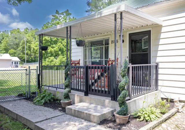 Photo 4 of Manufactured home for sale at 2116 Ludwig Rd, Fort Wayne, IN 46818 | MLS# 202631333 | Listing updated on 2026-09-16