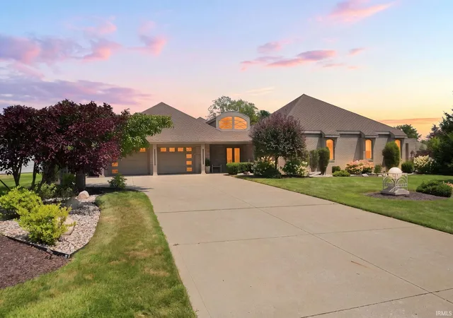 Condo for sale at 7420 Inverness Cmns, Fort Wayne, IN 46804 | MLS# 202631339