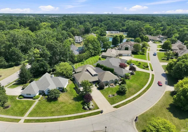 Photo 3 of Condo for sale at 7420 Inverness Cmns, Fort Wayne, IN 46804 | MLS# 202631339 | Listing updated on 2026-09-23
