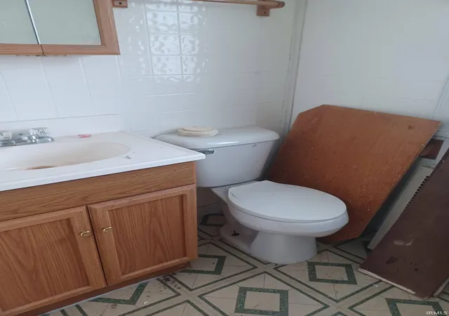 Photo 5 of Manufactured home for sale at 1410 N Elsas Ave, Evansville, IN 47711 | MLS# 202631361 | Listing updated on 2026-09-03