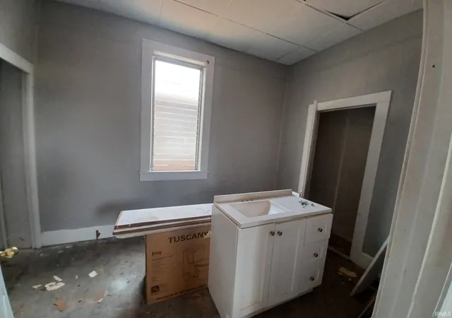 Photo 4 of Manufactured home for sale at 100 E Oregon St, Evansville, IN 47711 | MLS# 202631366 | Listing updated on 2026-10-04