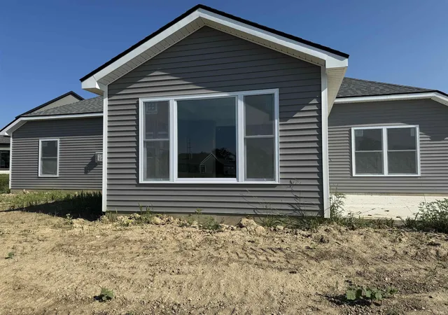 Photo 3 of Manufactured home for sale at 1283 Olympiada Knoll, Fort Wayne, IN 46845 | MLS# 202631369 | Listing updated on 2026-09-02
