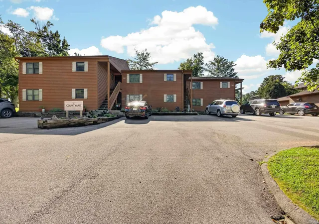 Photo 3 of Condo for sale at 9611 S Lake Ridge Dr #5, Bloomington, IN 47401 | MLS# 202631373 | Listing updated on 2026-09-14