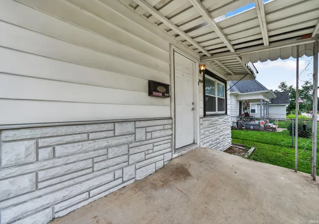 Photo 3 of Manufactured home for sale at 1614 S Union St, Kokomo, IN 46902 | MLS# 202631376 | Listing updated on 2026-08-03