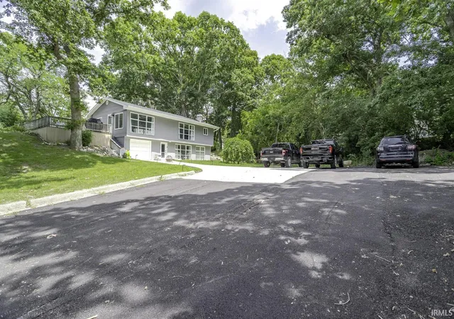 Photo 3 of Manufactured home for sale at 2232 N Norway Trl, Monticello, IN 47960 | MLS# 202631409 | Listing updated on 2026-09-08
