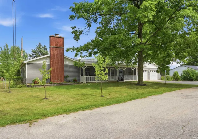 Photo 2 of Sale Pending at 569 Se Shadey Ln, Winchester, IN 47394 | MLS# 202631413 | Listing updated on 2026-08-05