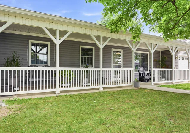 Photo 3 of Sale Pending at 569 Se Shadey Ln, Winchester, IN 47394 | MLS# 202631413 | Listing updated on 2026-08-05