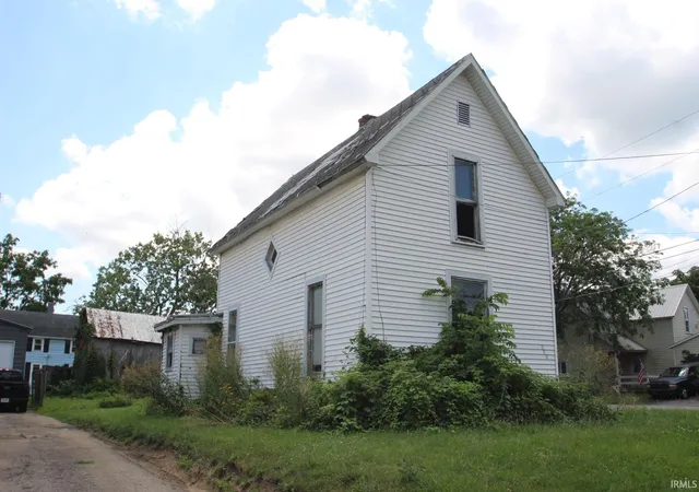 Photo 3 of Manufactured home for sale at 607 Erie St, Wabash, IN 46992 | MLS# 202631416 | Listing updated on 2026-08-04