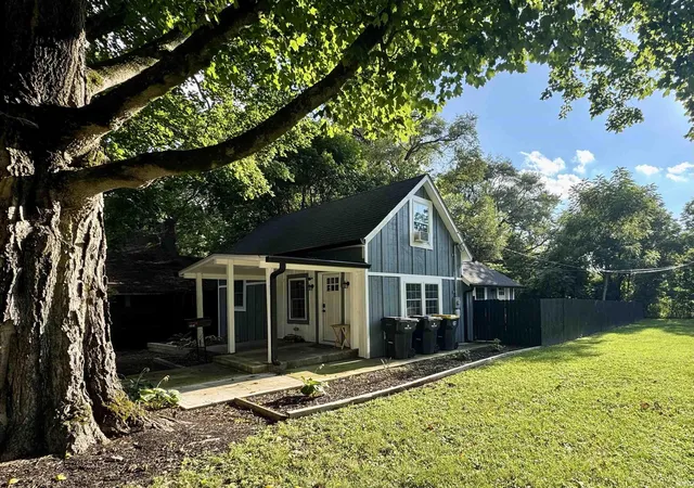 Photo 1 of Manufactured home for sale at 1015 Chestnut St, Anderson, IN 46012 | MLS# 202631423 | Listing updated on 2026-08-18