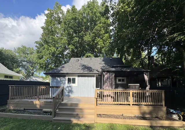 Photo 3 of Manufactured home for sale at 1015 Chestnut St, Anderson, IN 46012 | MLS# 202631423 | Listing updated on 2026-08-18