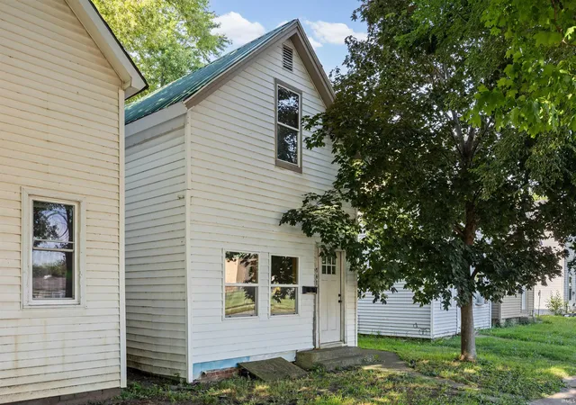Photo 1 of Sale Pending at 1417 Greenbush St, Lafayette, IN 47904 | MLS# 202631427 | Listing updated on 2026-08-31