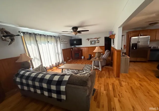 Photo 4 of Manufactured home for sale at 424 Star Ct, Knox, IN 46534 | MLS# 202631436 | Listing updated on 2026-09-21