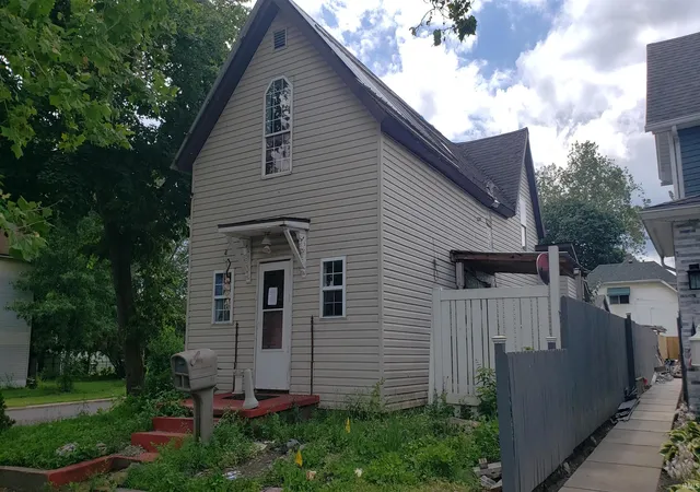 Photo 1 of Sale Pending at 801 Wilkinson St, Logansport, IN 46947 | MLS# 202631463 | Listing updated on 2026-08-19