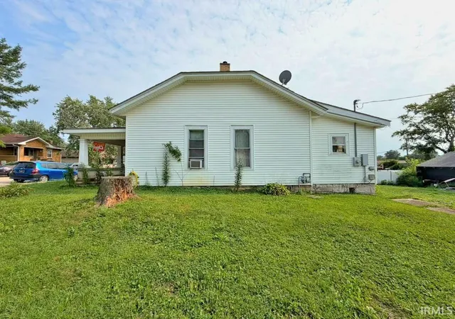 Photo 2 of Manufactured home for sale at 601 T St, Bedford, IN 47421 | MLS# 202631484 | Listing updated on 2026-09-09