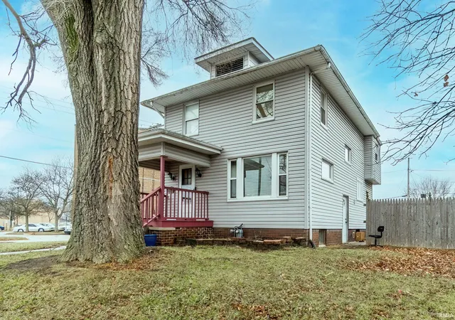 Photo 3 of Manufactured home for sale at 2022 Saint Mary's Ave, Fort Wayne, IN 46808 | MLS# 202631491 | Listing updated on 2026-08-27