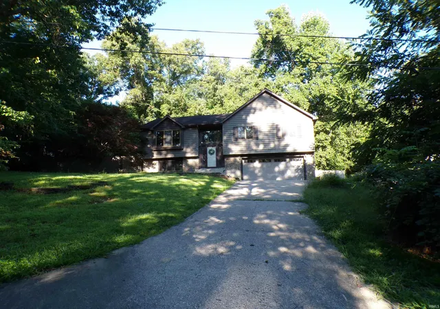 Photo 1 of Manufactured home for sale at 1021 E Indian Trl Blvd, Paoli, IN 47454 | MLS# 202631501 | Listing updated on 2026-09-23