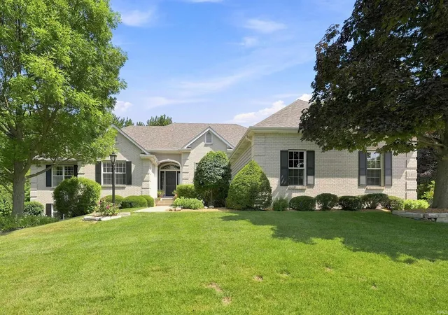 Photo 2 of Sale Pending at 1411 Saunton Ct, Fort Wayne, IN 46814 | MLS# 202631508 | Listing updated on 2026-08-27