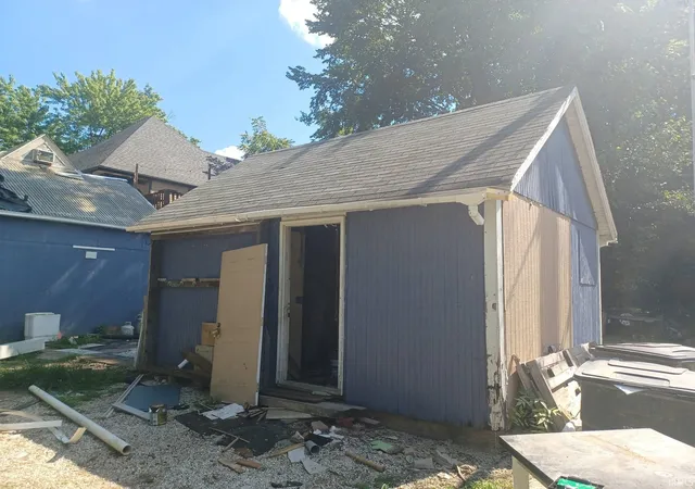Photo 12 of Sale Pending at 317 Adams Ave, Evansville, IN 47713 | MLS# 202631532 | Listing updated on 2026-08-26