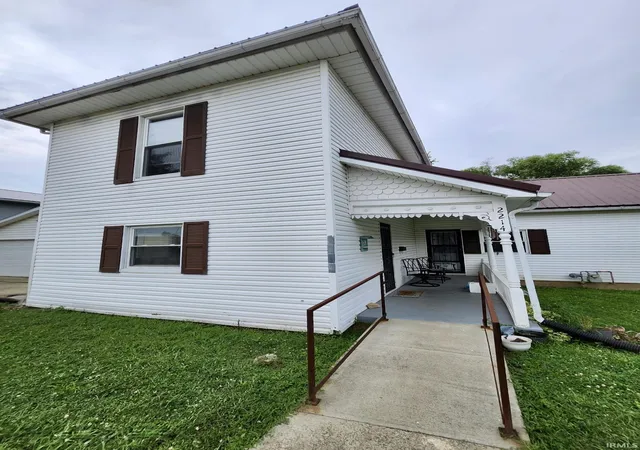 Photo 2 of Manufactured home for sale at 2214 Vine St, New Castle, IN 47362 | MLS# 202631540 | Listing updated on 2026-08-04