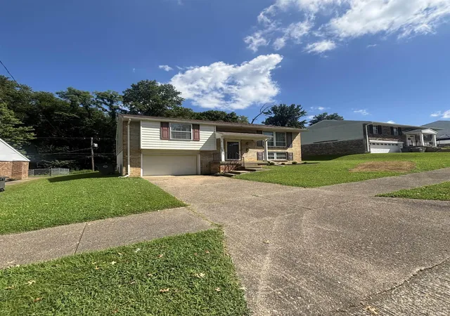 Photo 3 of Manufactured home for sale at 1163 Stonebridge Rd, Evansville, IN 47710 | MLS# 202631554 | Listing updated on 2026-09-01