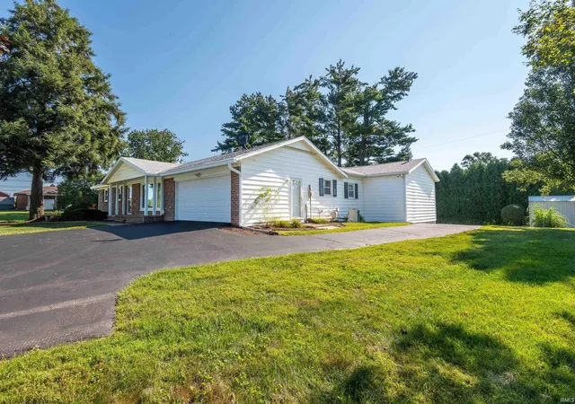 Photo 3 of Manufactured home for sale at 65 S Cheryl Ave, Bloomington, IN 47403 | MLS# 202631580 | Listing updated on 2026-09-11